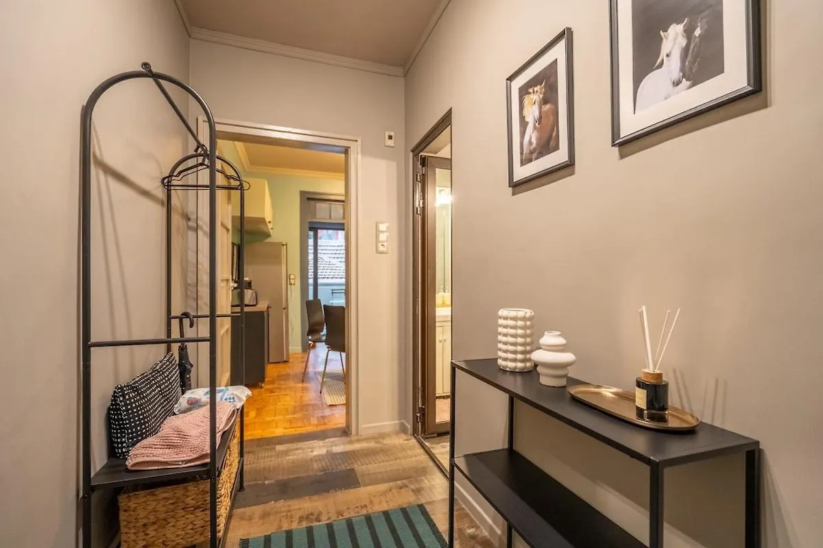 Stylish 2 Bdrm Apt At Ndk Sofia 0*,