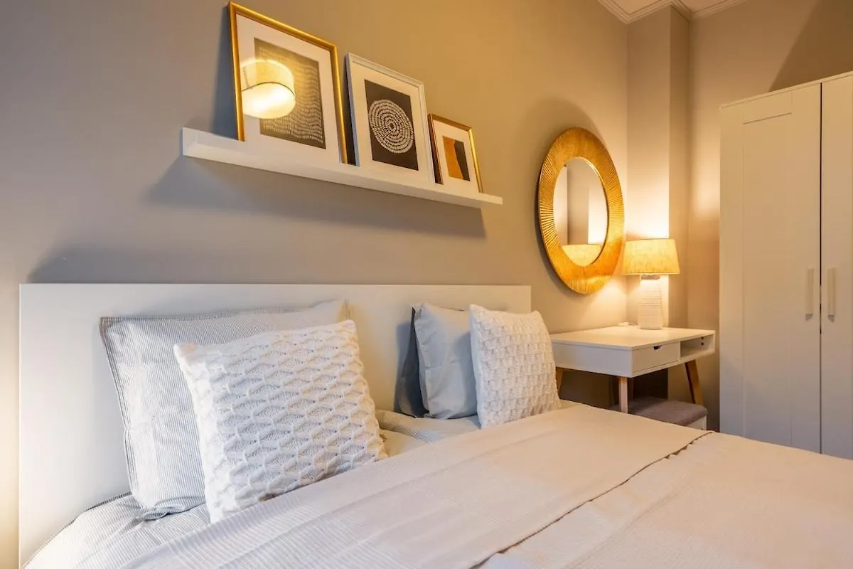 Stylish 2 Bdrm Apt At Ndk Sofia 0*,  Bulgarije